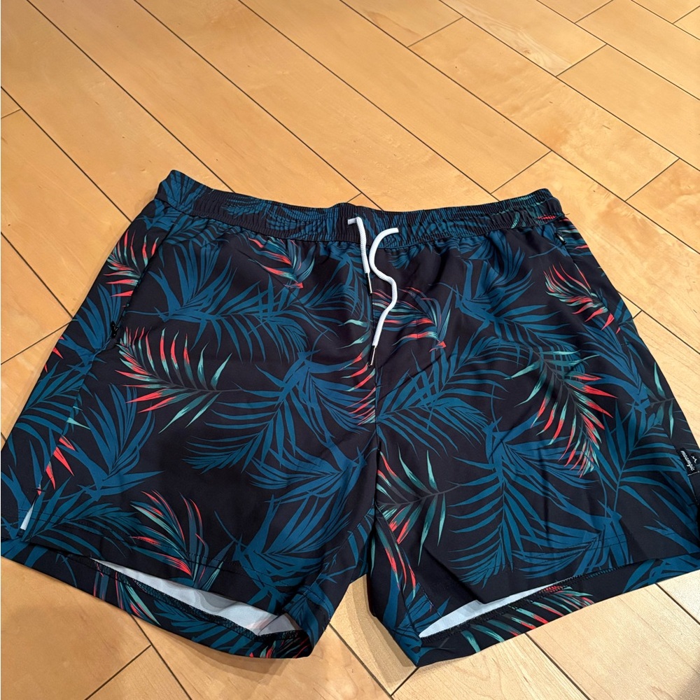 Maamgic 
Men's Tropical Print Swim Trunks - Teal & Red Leaf Pattern